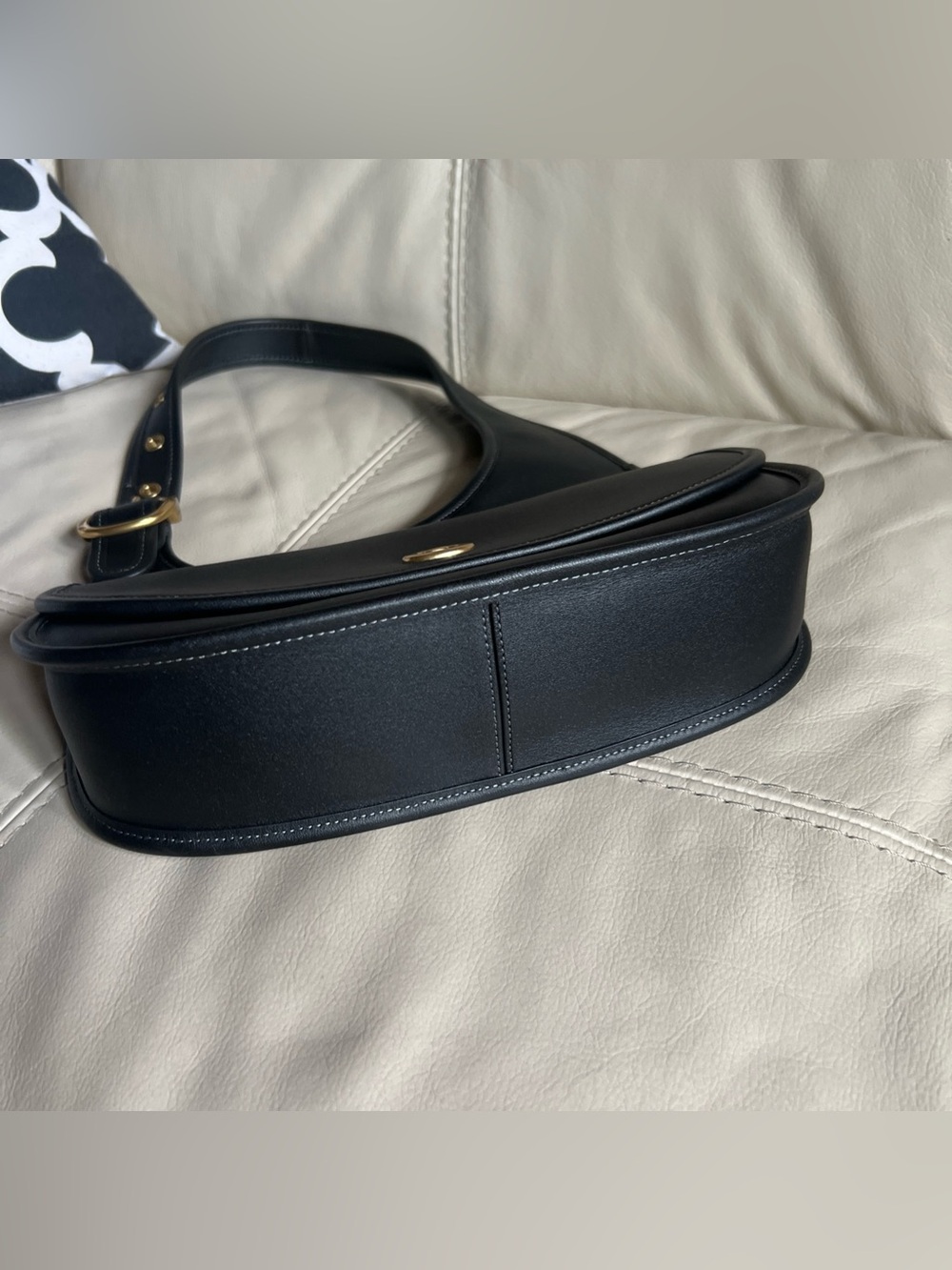 Coach Black Shoulder Bag with Gold Hardware - Picture 7 of 11